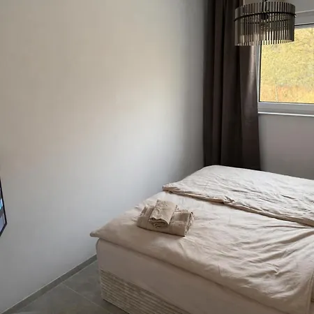 Modernes Mit Balkon Und Tiefgarage Toplage