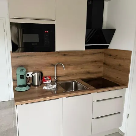 Modernes Mit Balkon Und Tiefgarage Toplage