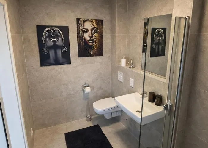 Modernes Mit Balkon Und Tiefgarage Toplage Lejlighed