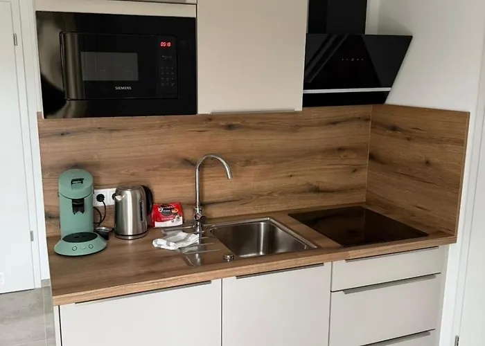 Modernes Mit Balkon Und Tiefgarage Toplage